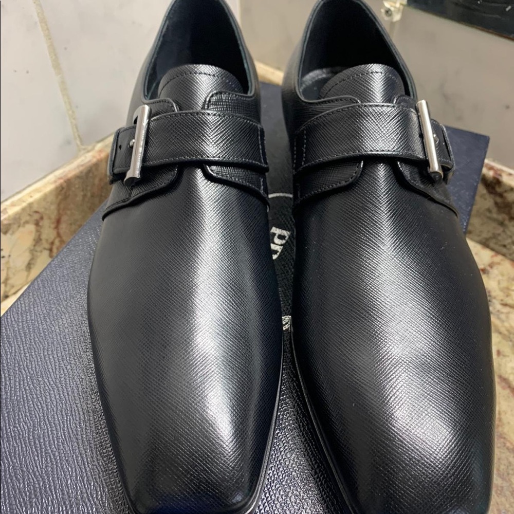 Prada Black Saffiano Leather Business Shoes - Picture 2 of 16